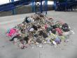 Kopa zmesového komunálneho odpadu pripravená na analýzu